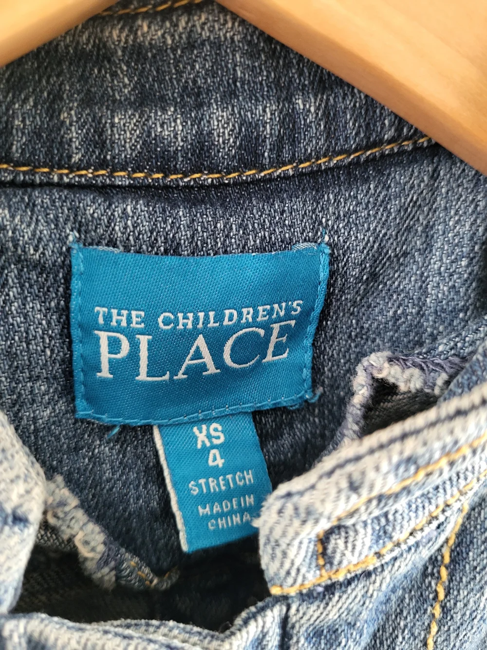 The Children's Place Girls' Blue Denim Jacket with Floral Applique XS 4